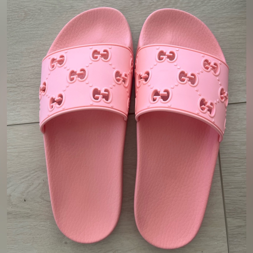 Gucci Pink GG Cutout Rubber Slide Sandals